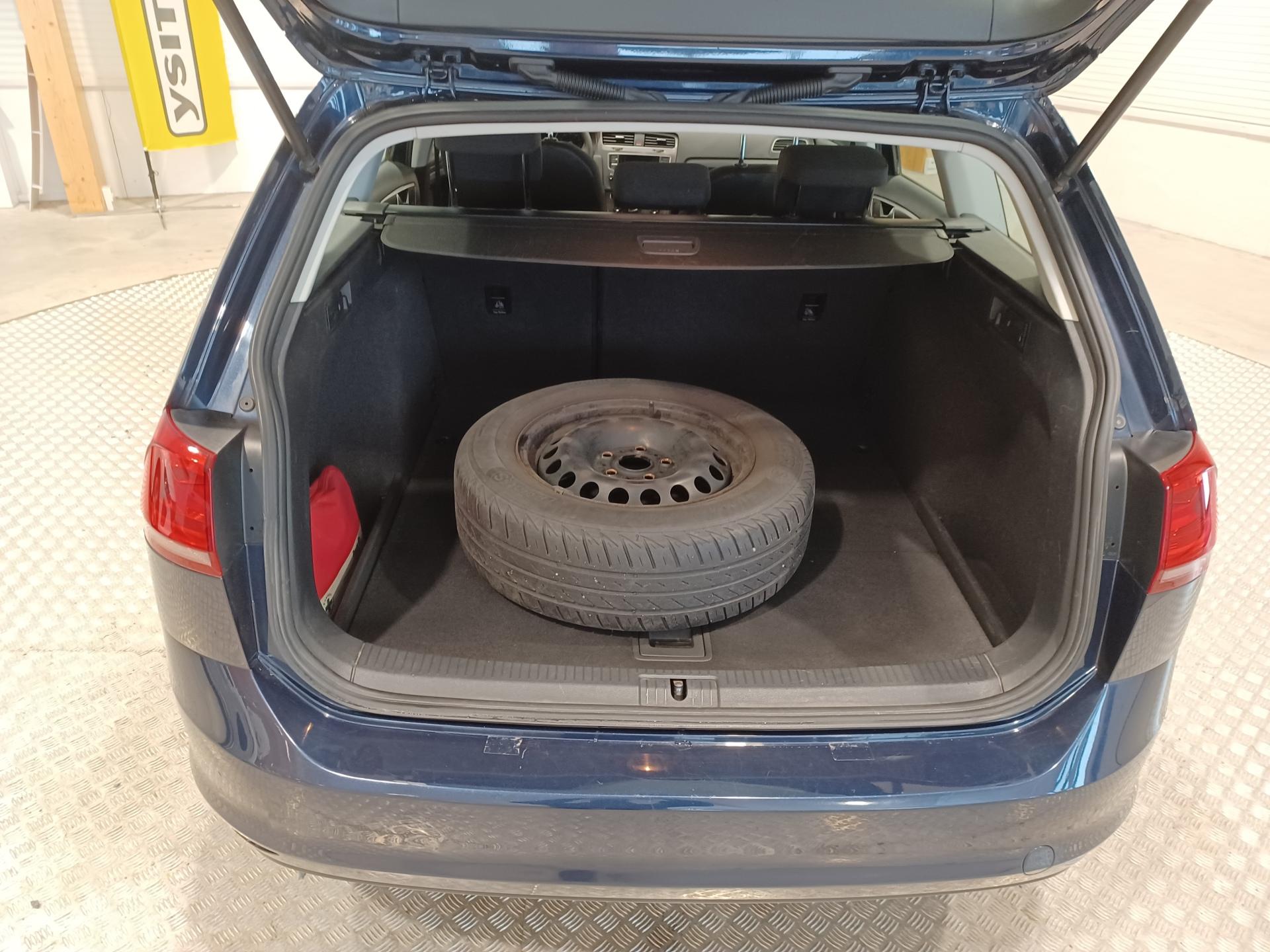 VOLKSWAGEN Golf 2015