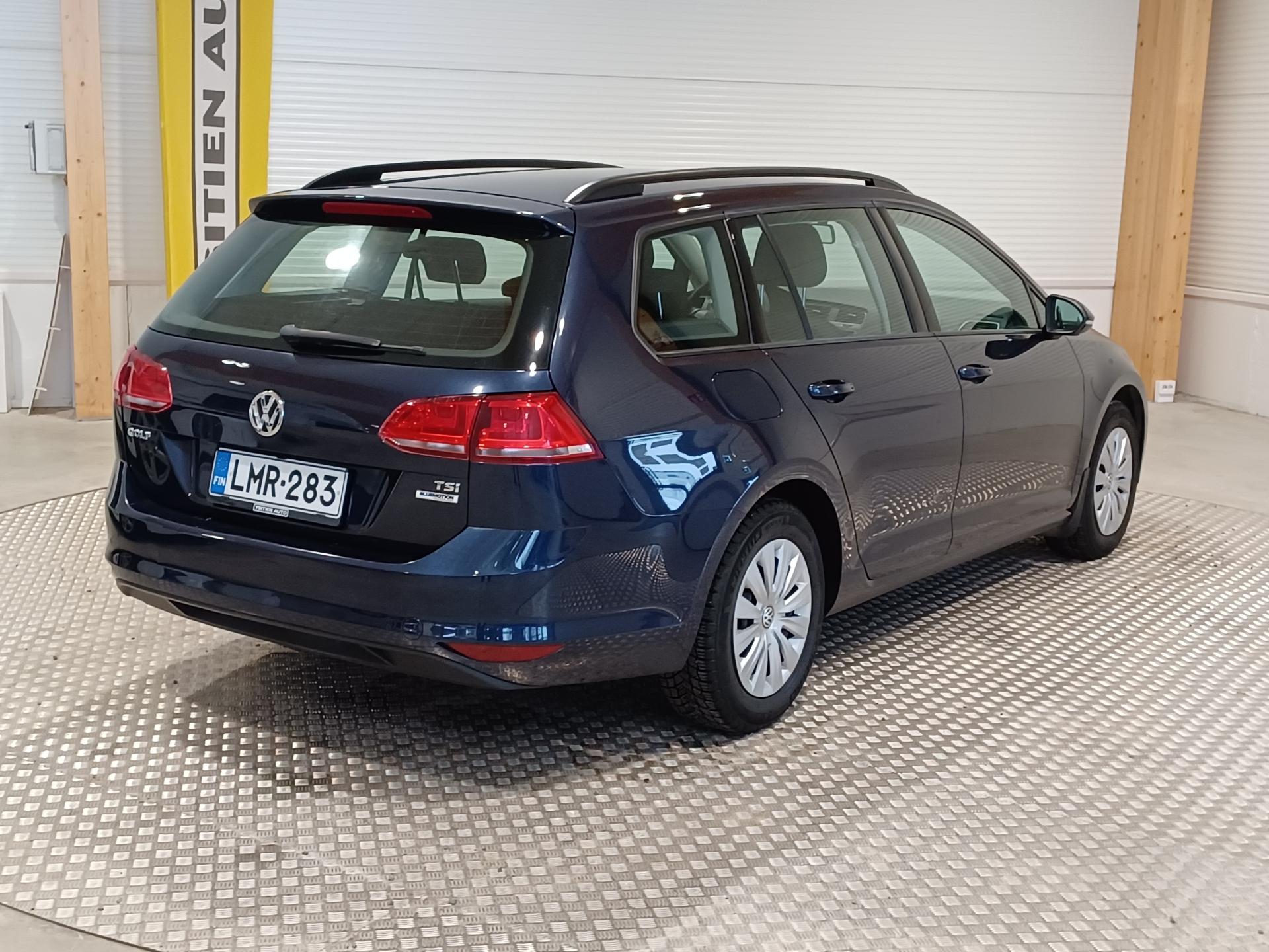 VOLKSWAGEN Golf 2015