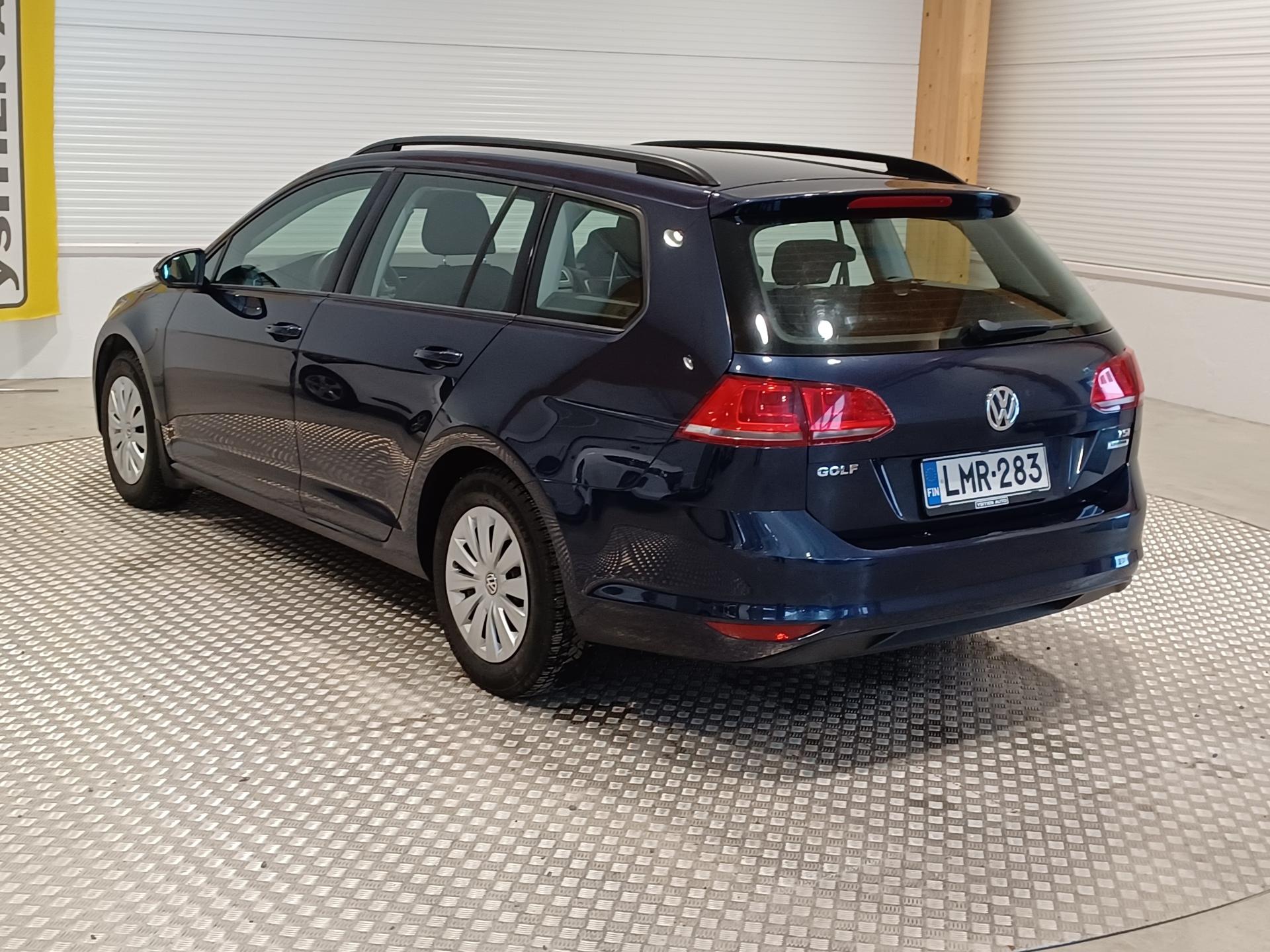 VOLKSWAGEN Golf 2015
