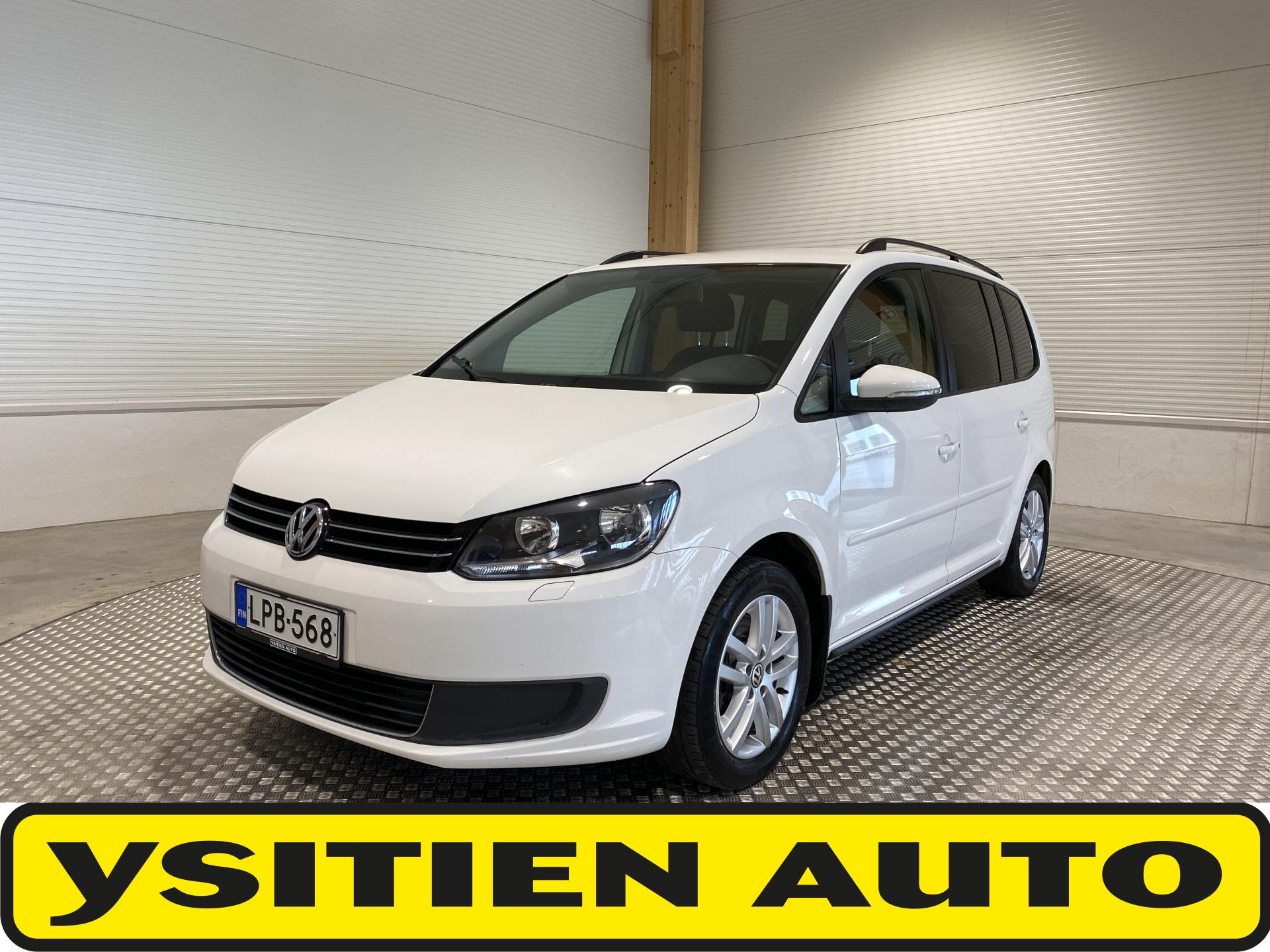VOLKSWAGEN Touran 2013