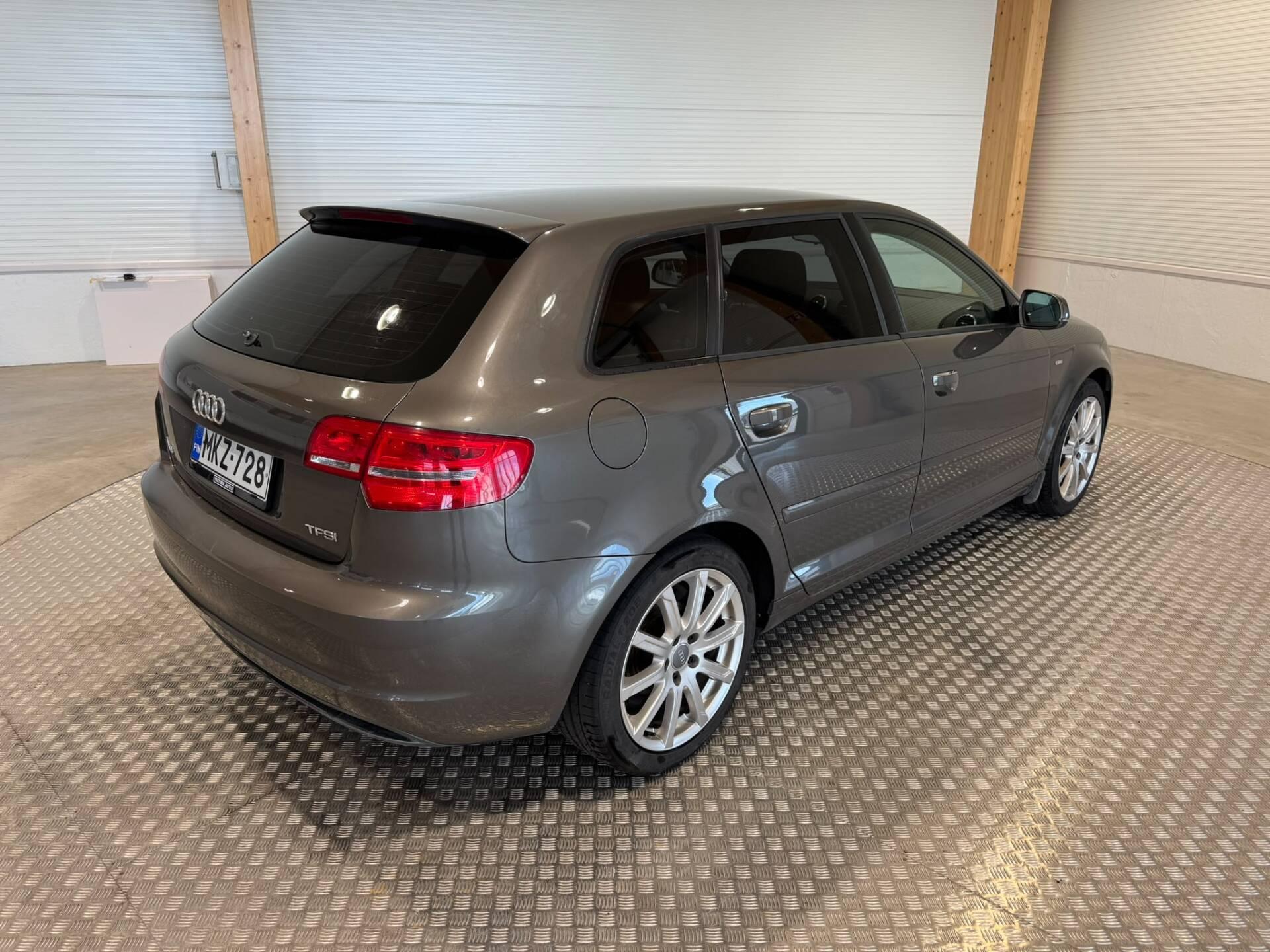 AUDI A3 2013