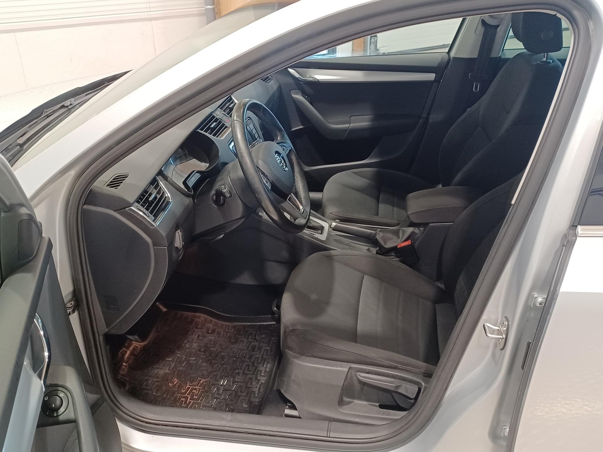 SKODA Octavia 2015