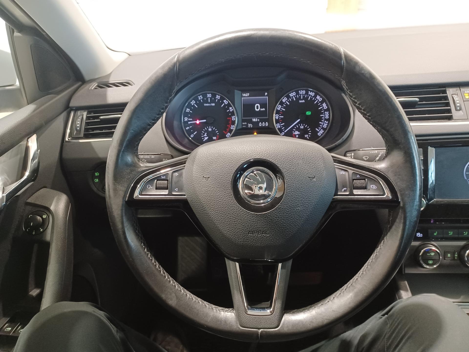 SKODA Octavia 2015