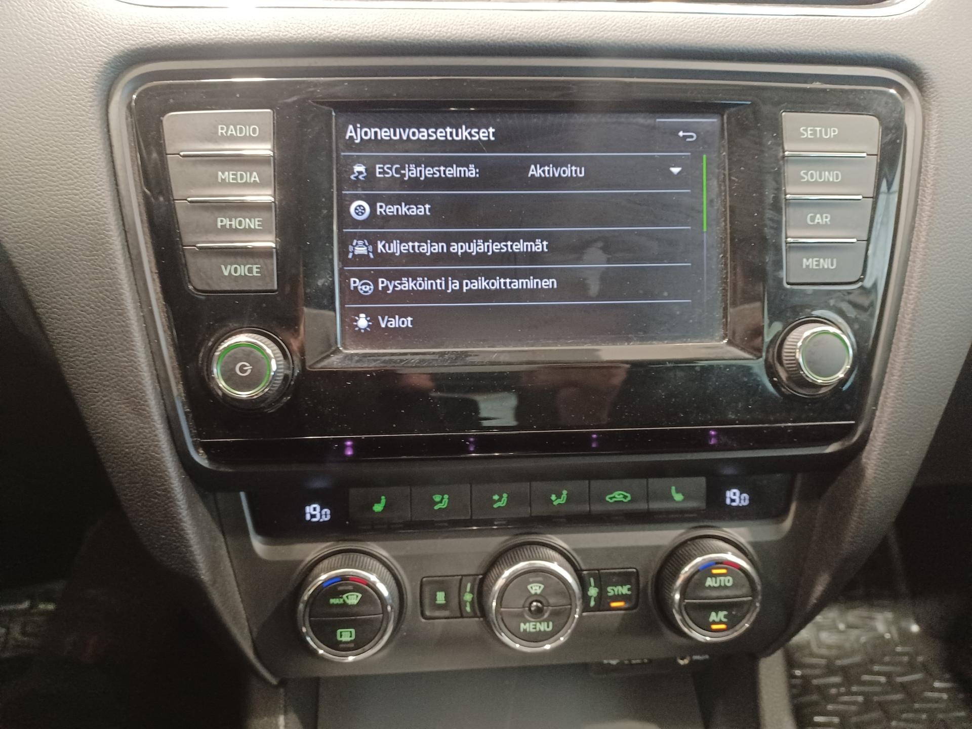 SKODA Octavia 2015