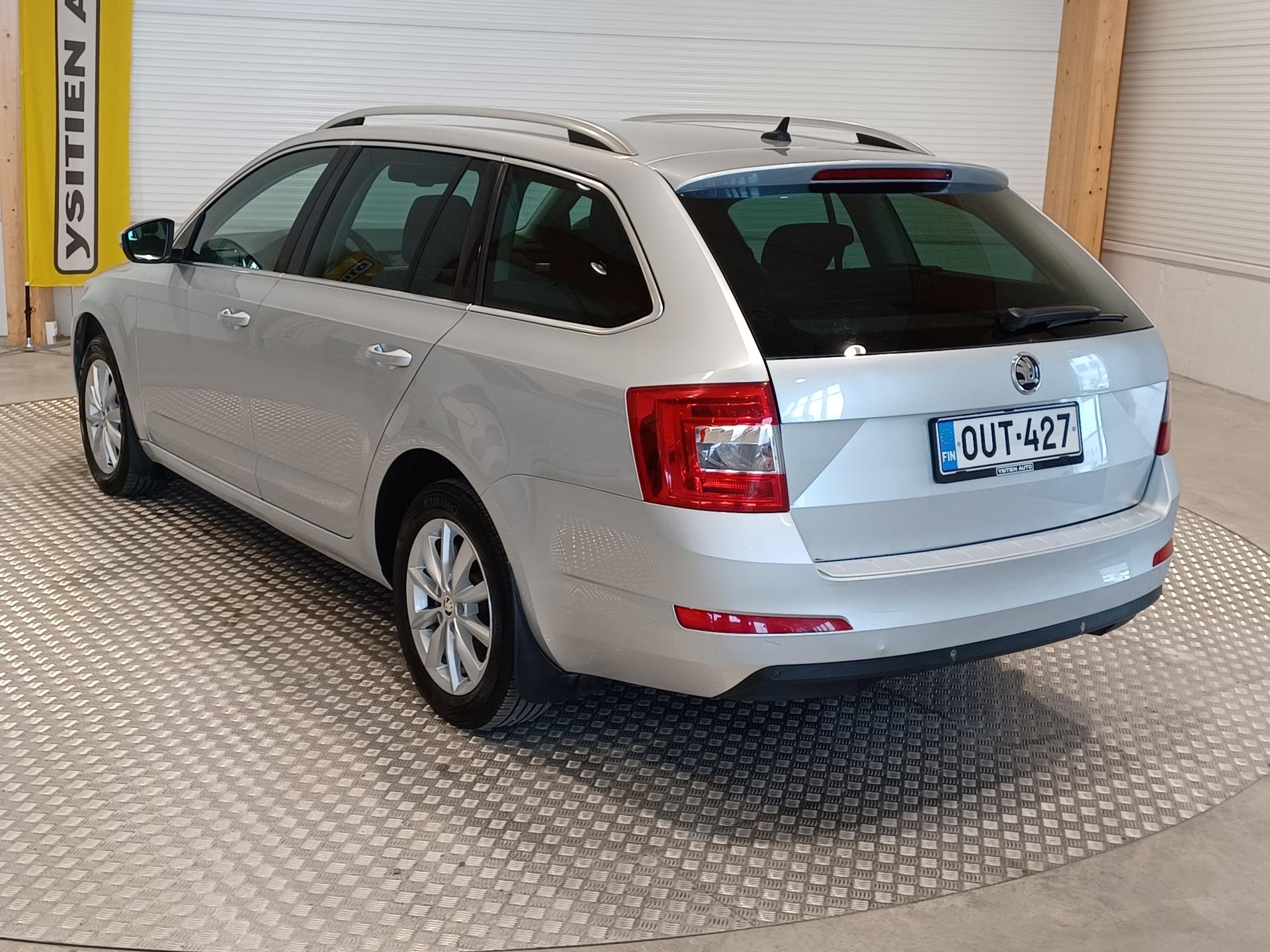 SKODA Octavia 2015
