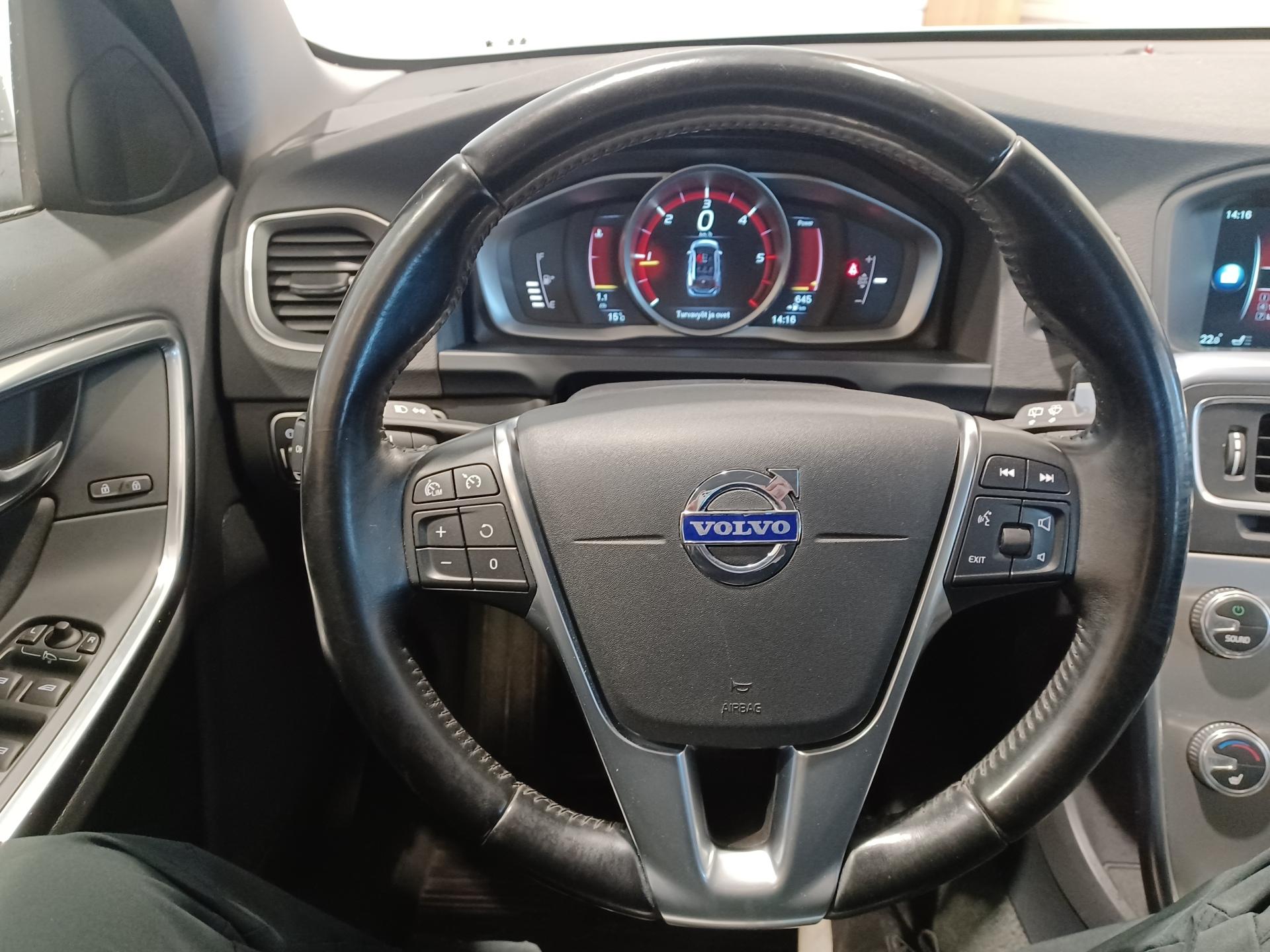 VOLVO V60 2014