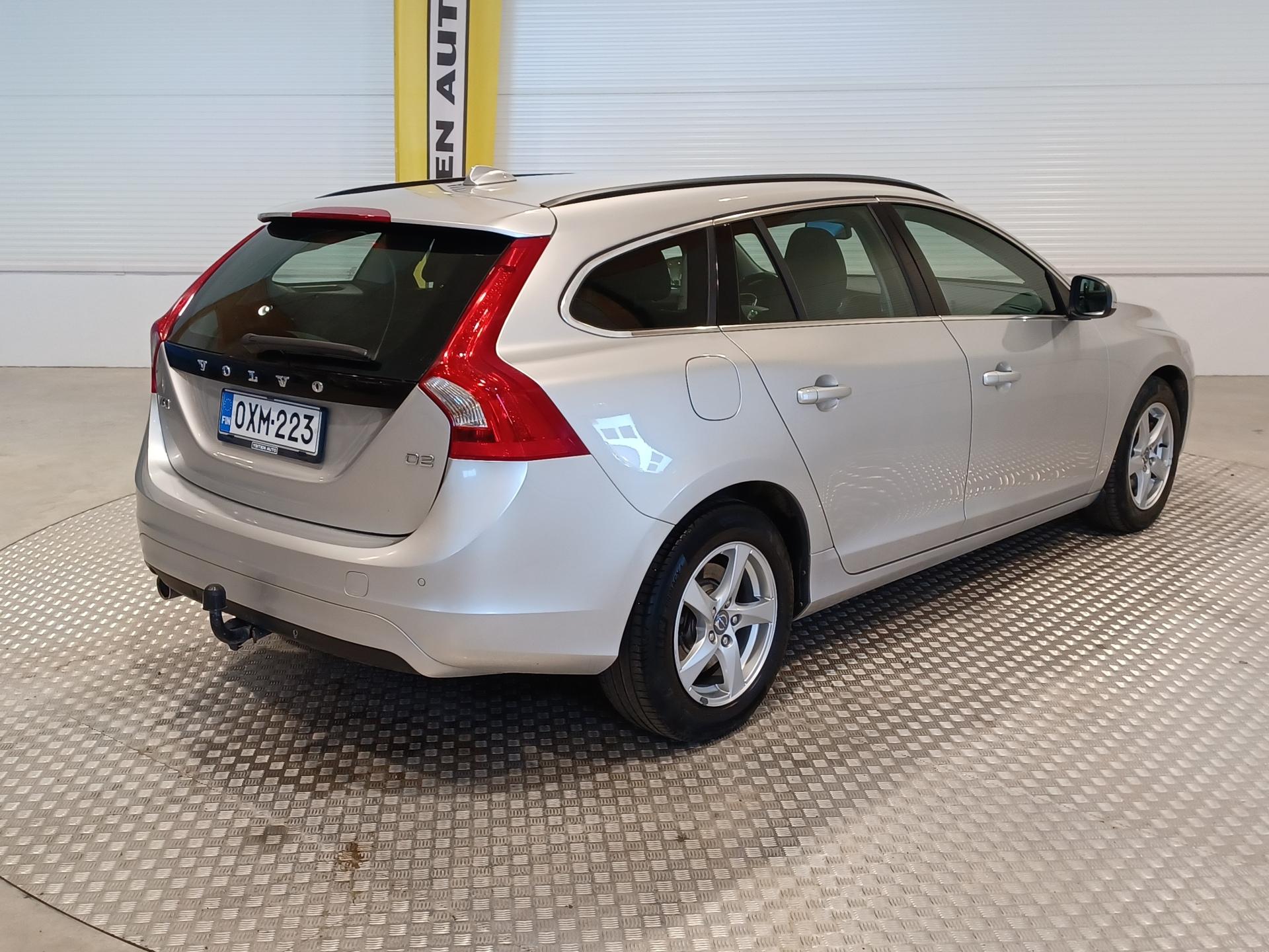 VOLVO V60 2014