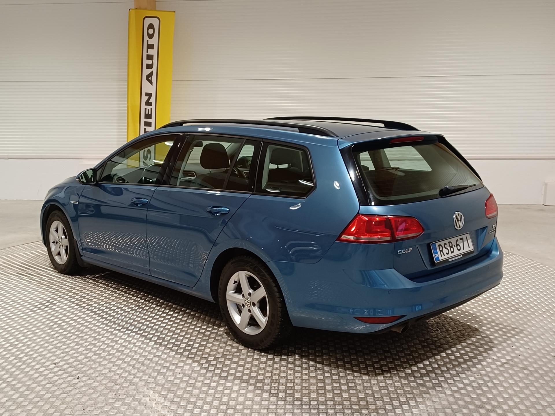 VOLKSWAGEN Golf 2016