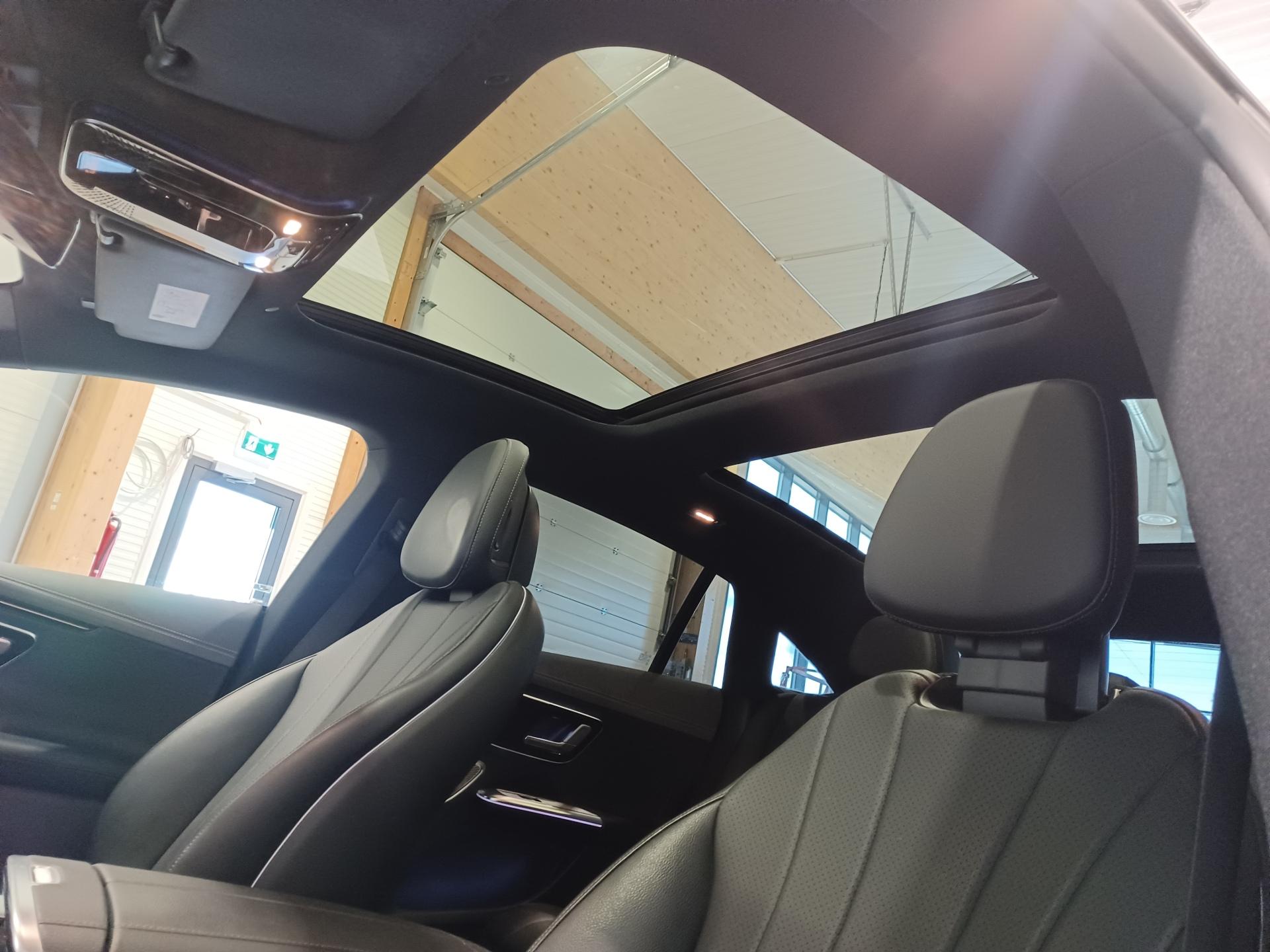 MERCEDES-BENZ EQE 2022