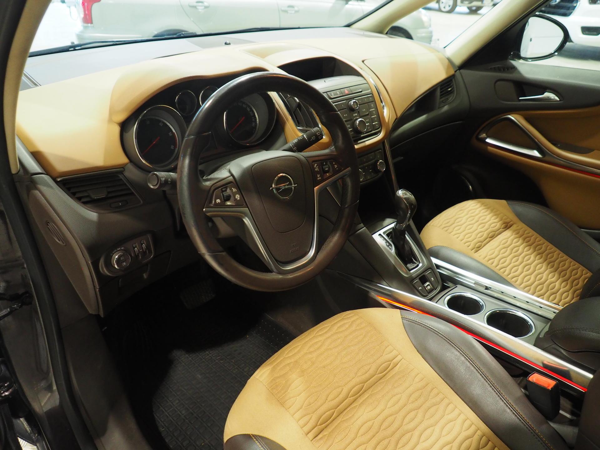 OPEL Zafira Tourer 2013