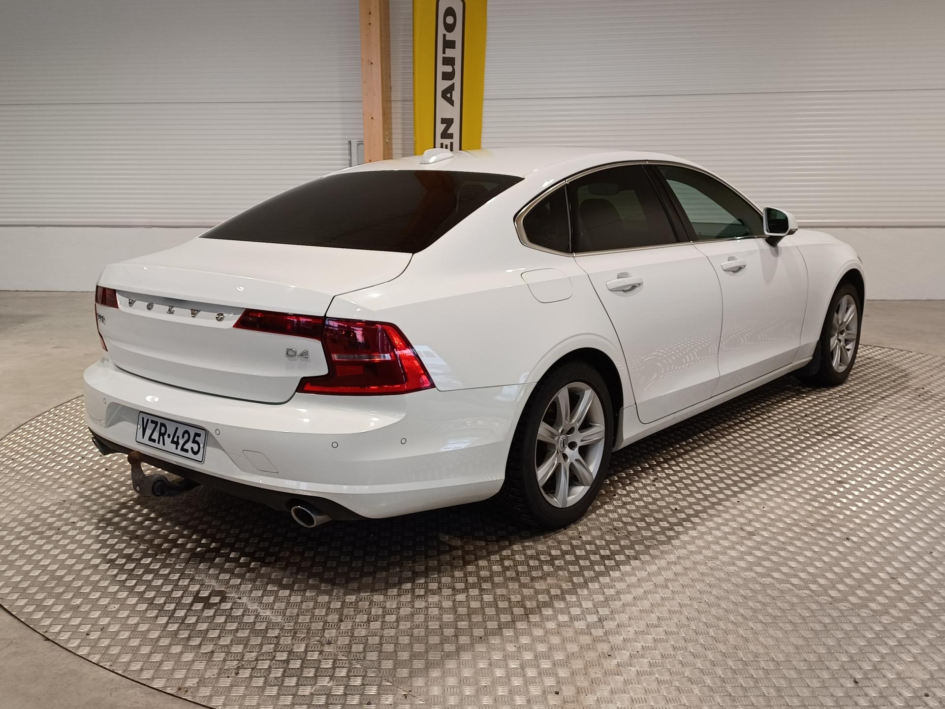 VOLVO S90 2018