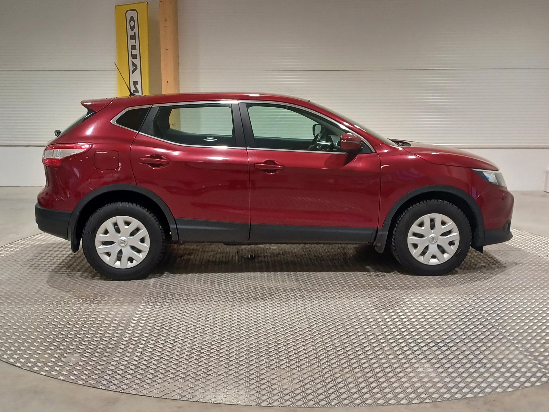 NISSAN Qashqai 2015