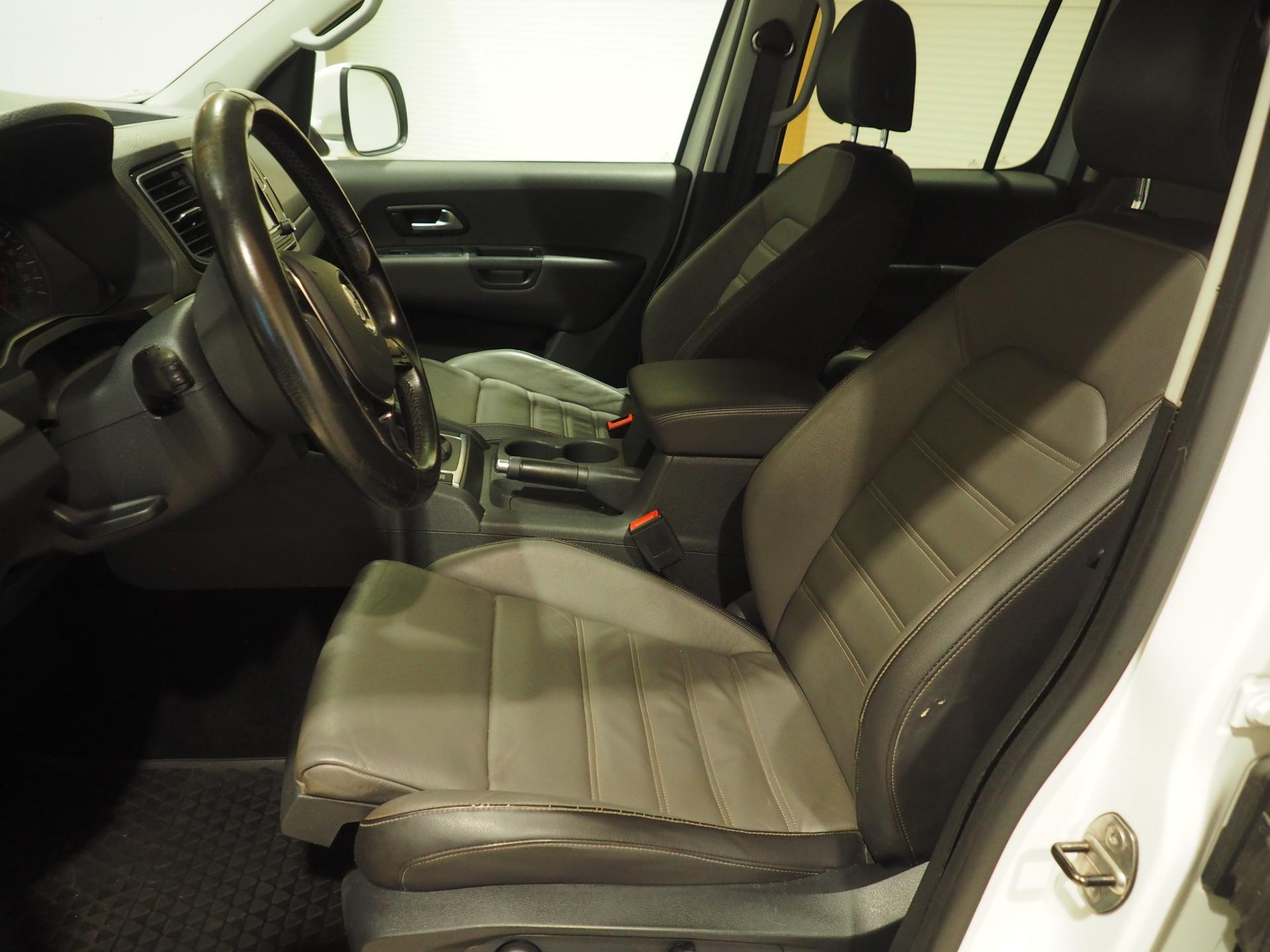 VOLKSWAGEN Amarok 2017