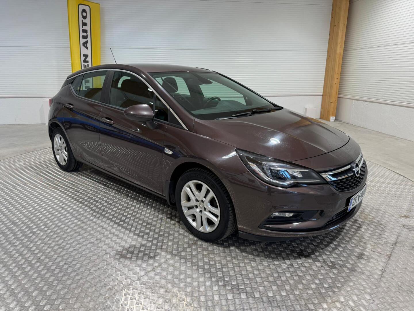 OPEL Astra 2016