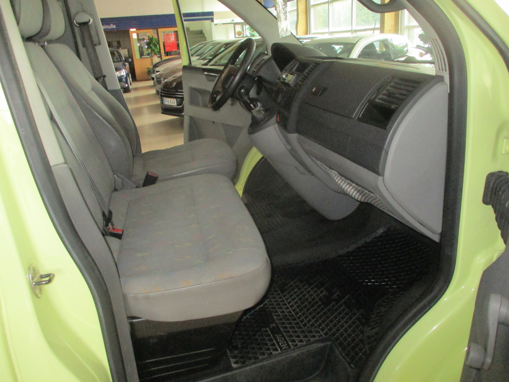 VOLKSWAGEN Transporter 2004