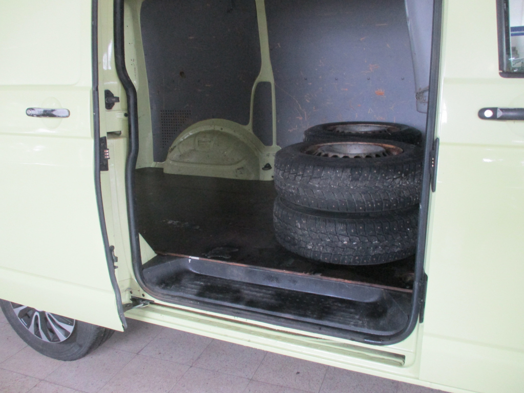 VOLKSWAGEN Transporter 2004
