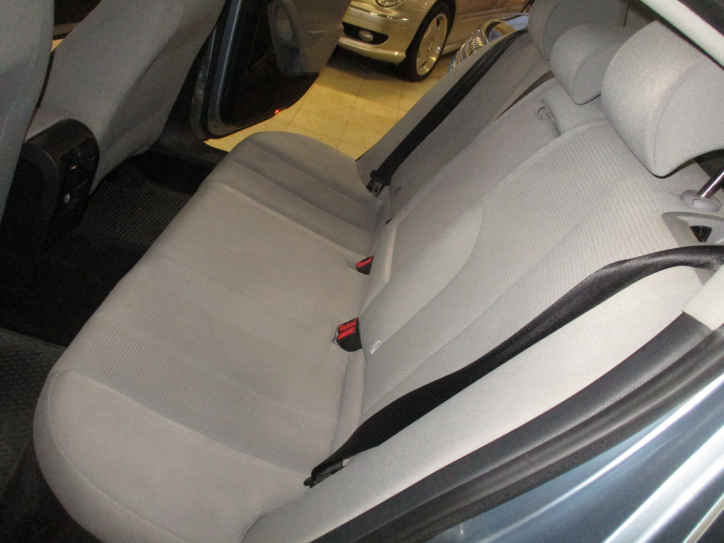 VOLKSWAGEN Passat 2006