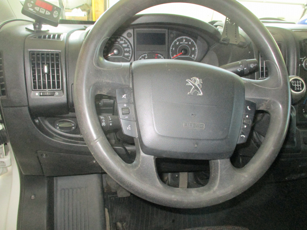 PEUGEOT Boxer 2015