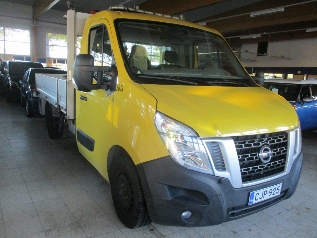 NISSAN NV400 2015