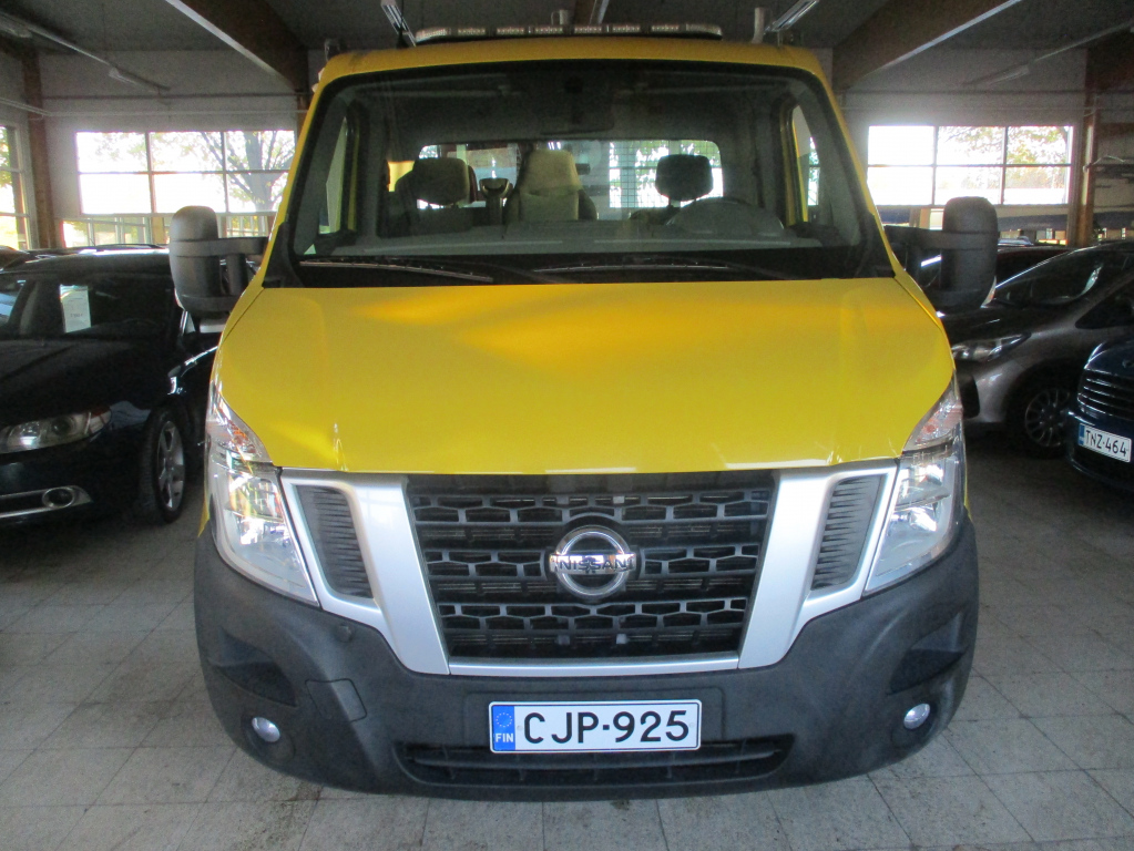 NISSAN NV400 2015