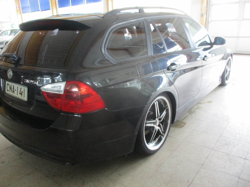 BMW 325i 2006