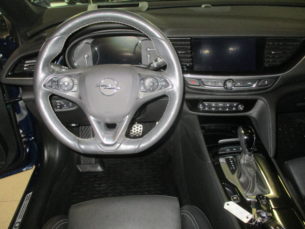 OPEL Insignia 2021