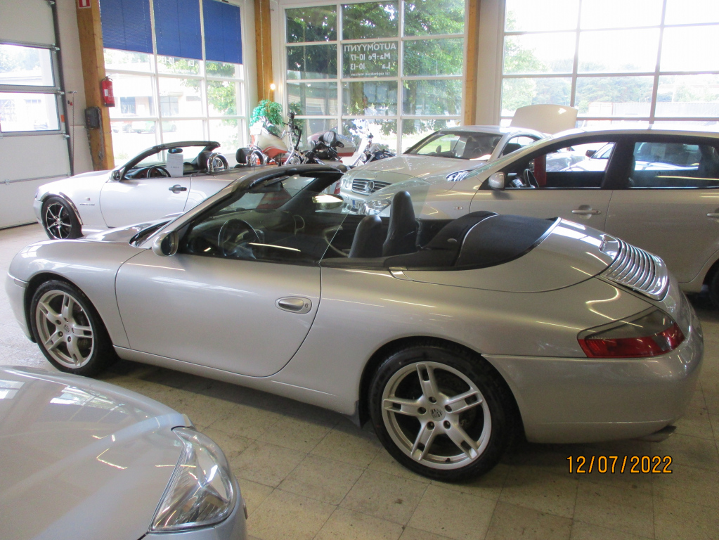 PORSCHE 911 CARRERA 1999