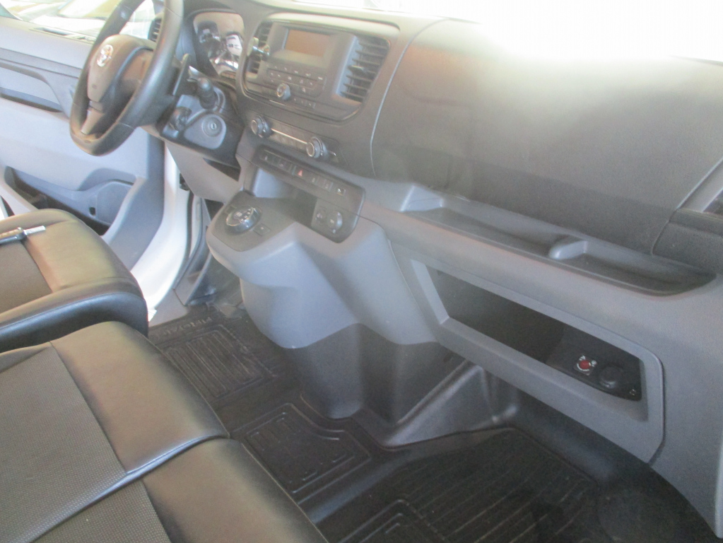 TOYOTA PROACE 2018