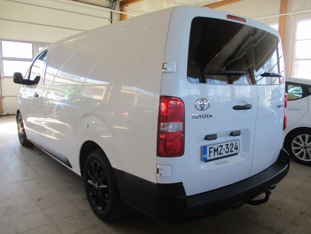 TOYOTA PROACE 2018