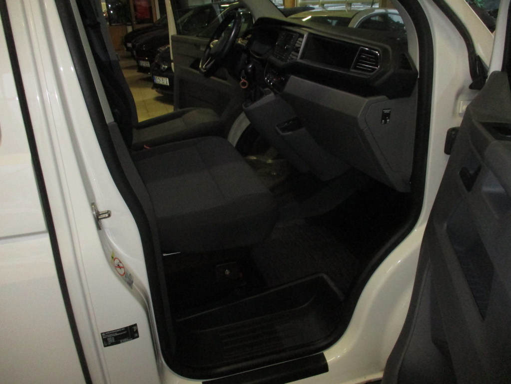 VOLKSWAGEN Transporter 2022