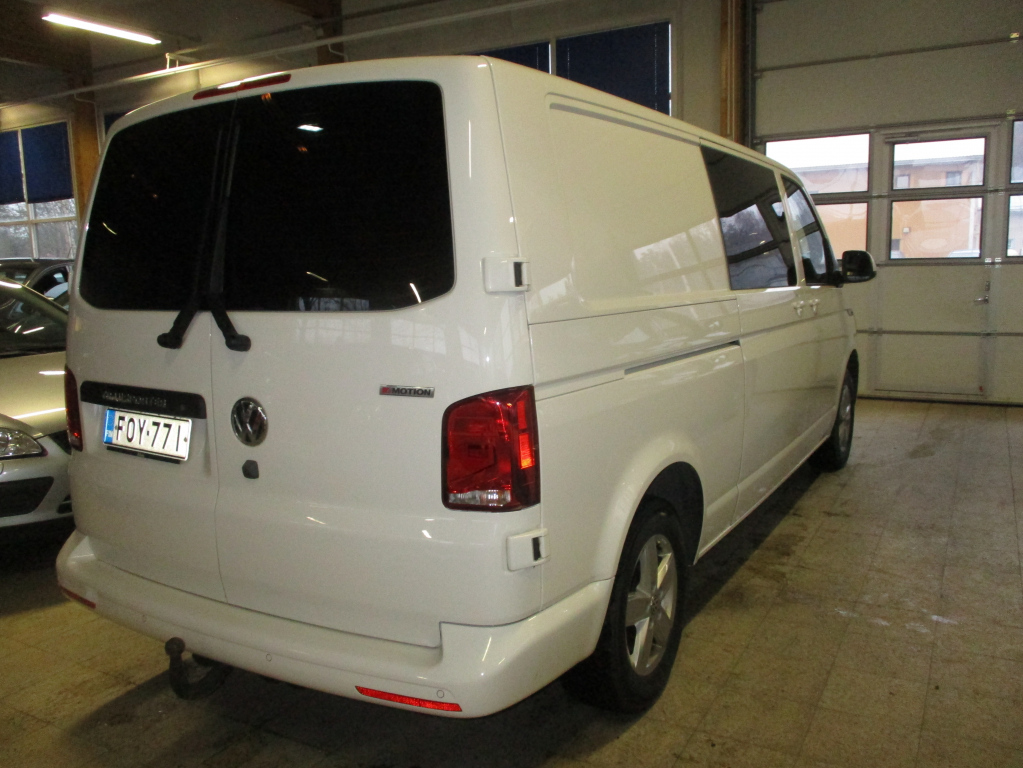 VOLKSWAGEN Transporter 2022