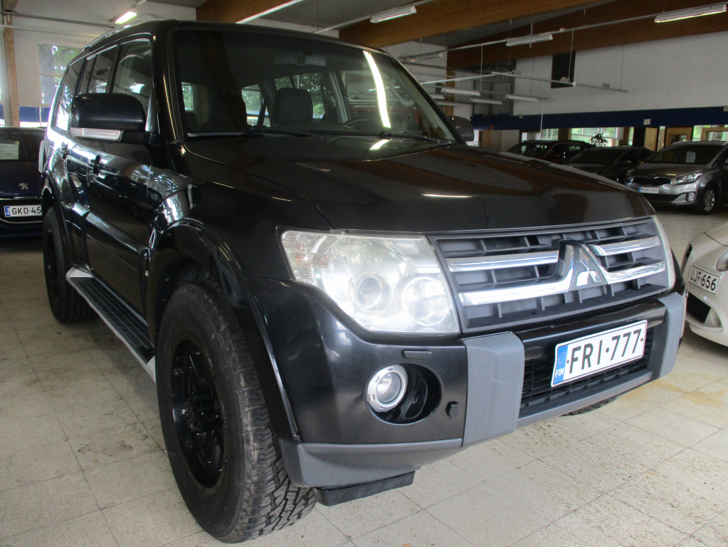 MITSUBISHI Pajero 2007