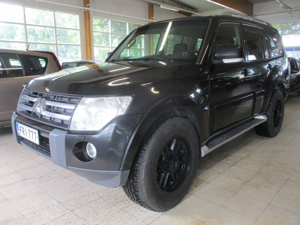 MITSUBISHI Pajero 2007