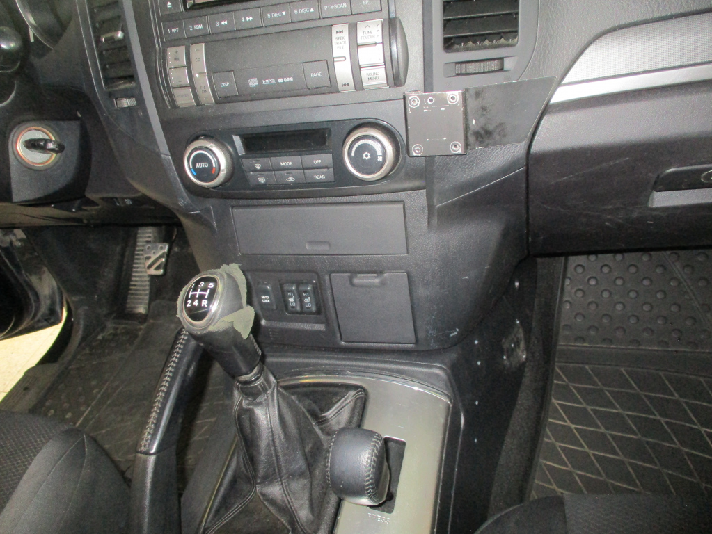 MITSUBISHI Pajero 2007