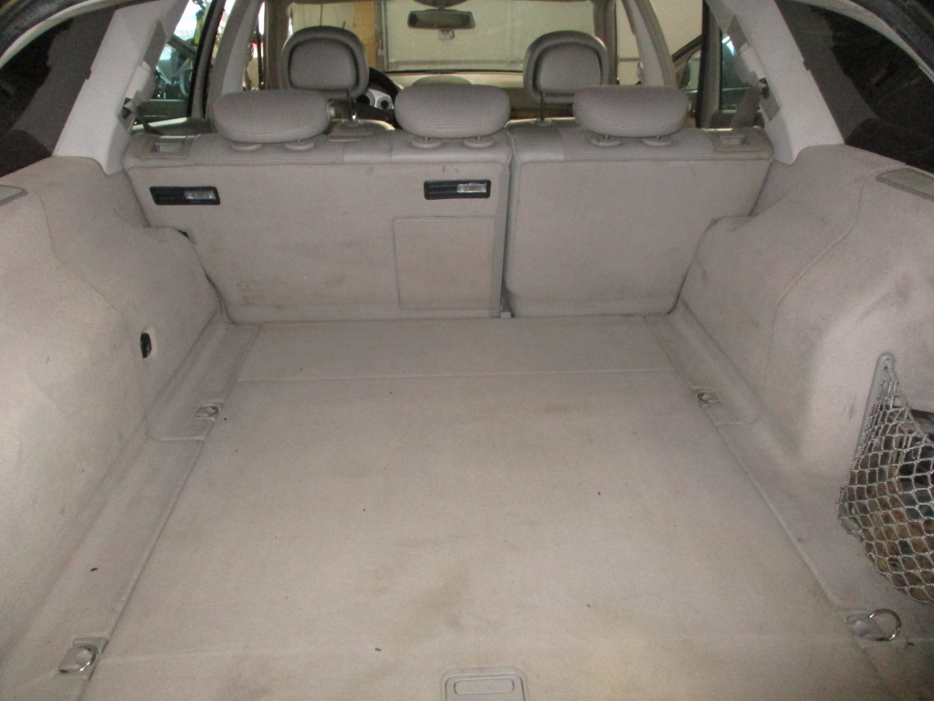 MERCEDES-BENZ E 2005