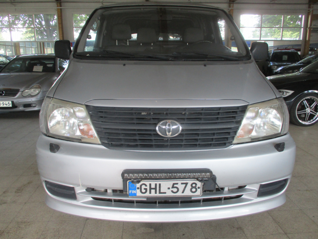 TOYOTA Hiace 2007