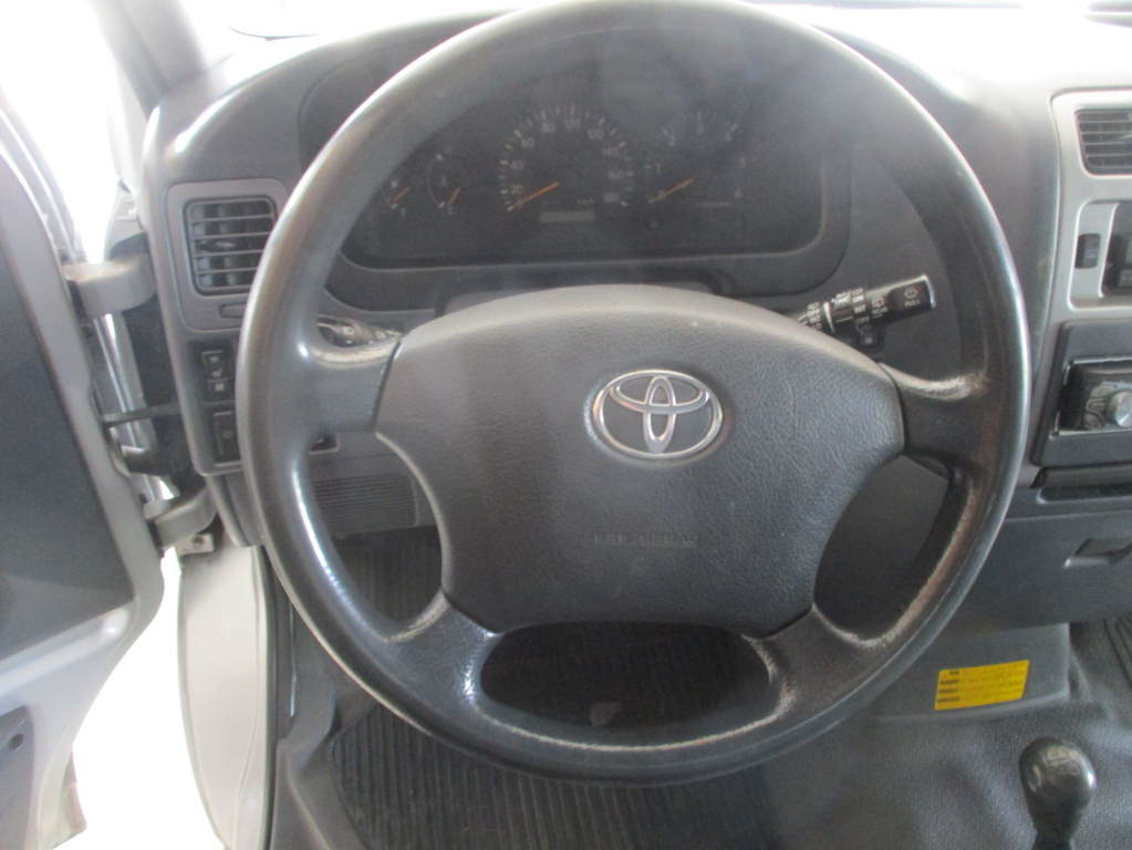 TOYOTA Hiace 2007