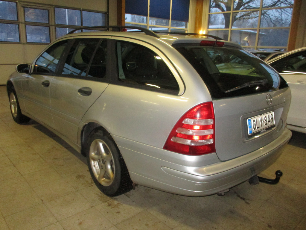 MERCEDES-BENZ C 2006