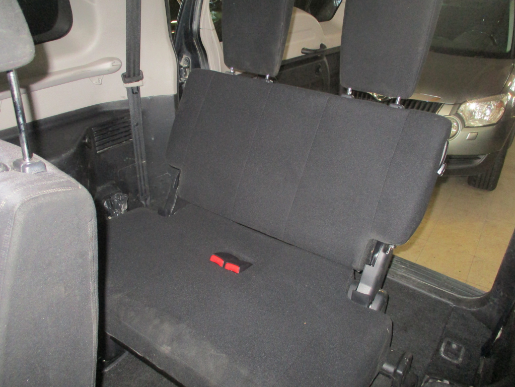 MITSUBISHI Pajero 2012