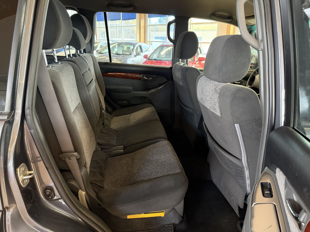 TOYOTA LAND CRUISER 2004