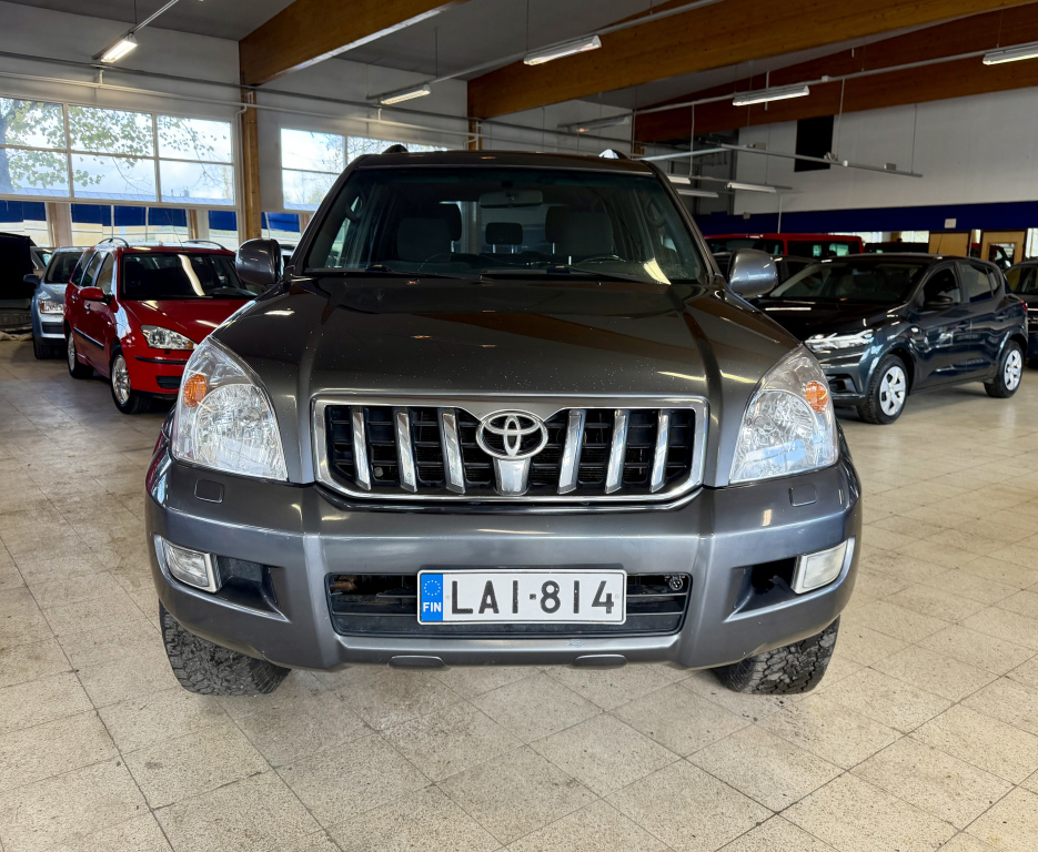 TOYOTA LAND CRUISER 2004