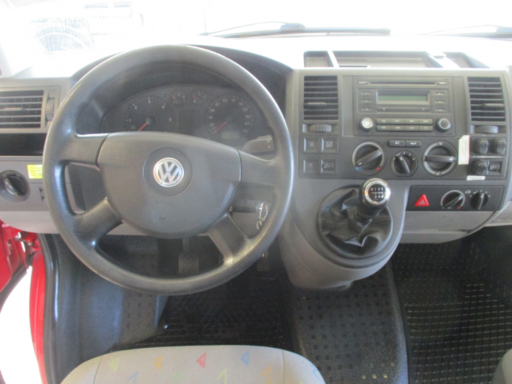 VOLKSWAGEN CARAVELLE 2008