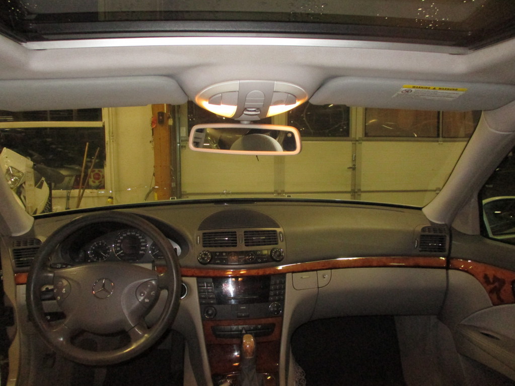 MERCEDES-BENZ E 2002