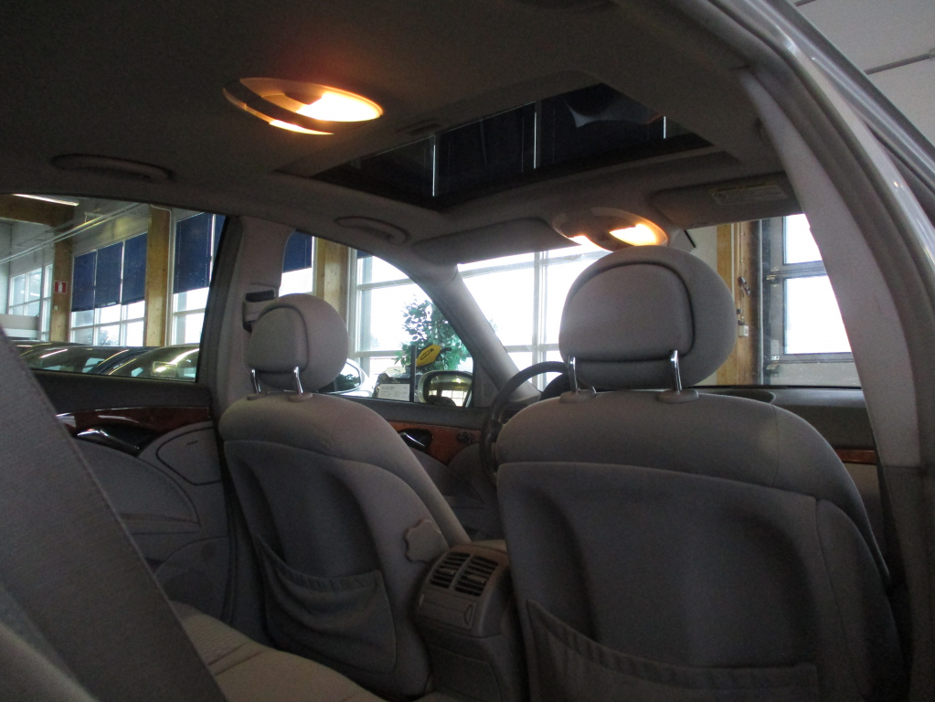 MERCEDES-BENZ E 2002