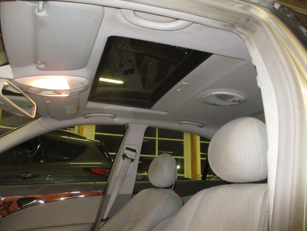 MERCEDES-BENZ E 2002