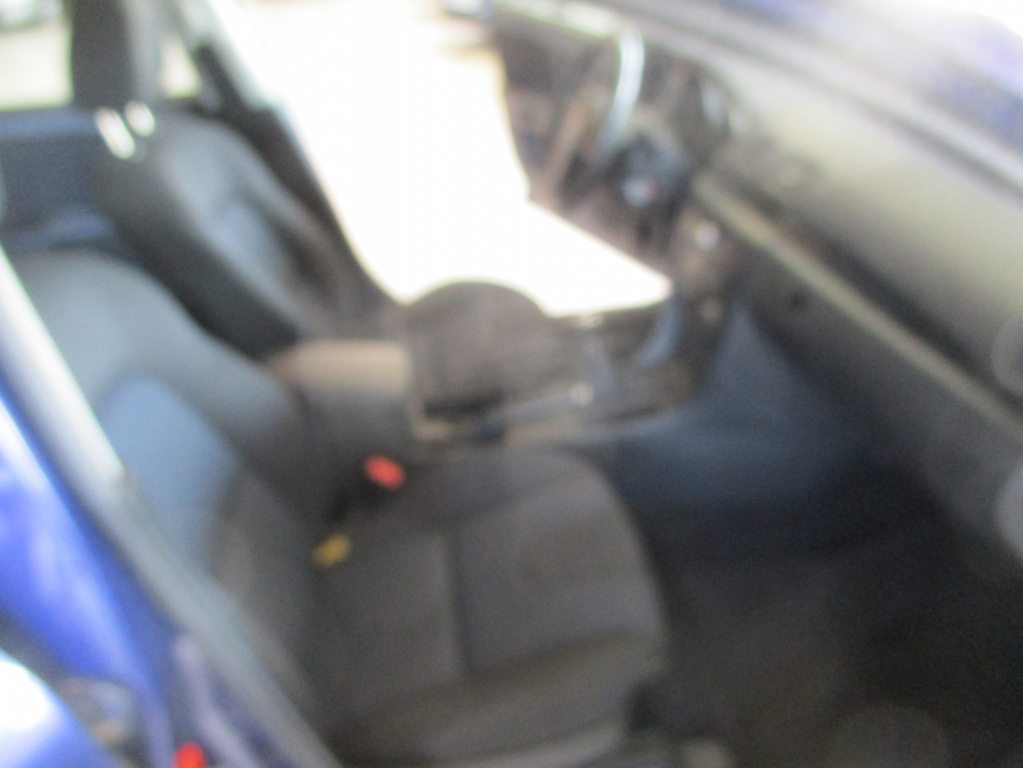 MAZDA 3 2006