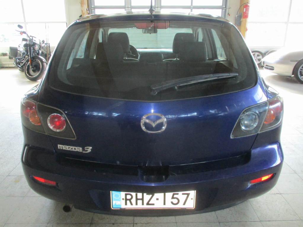 MAZDA 3 2006