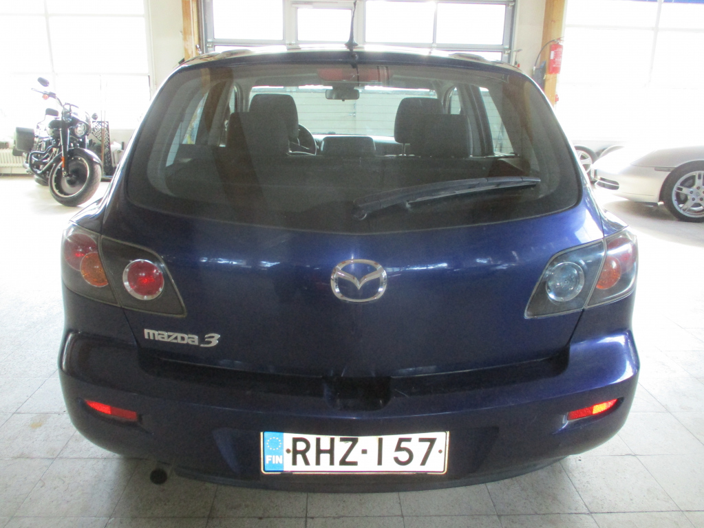 MAZDA 3 2006