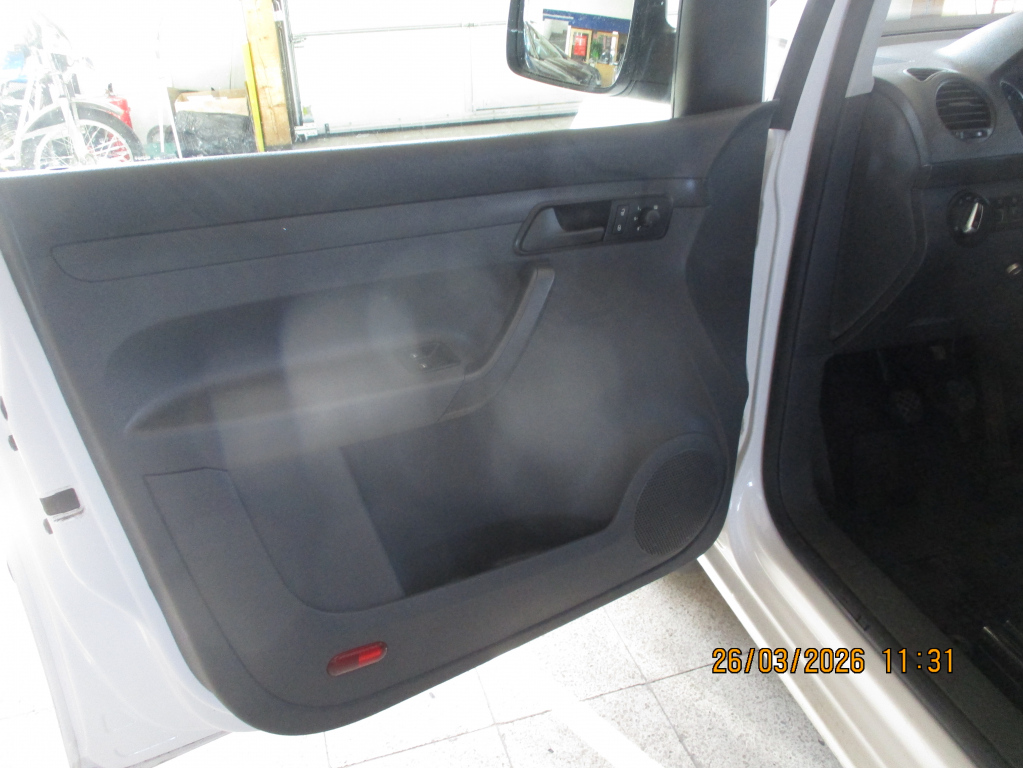 VOLKSWAGEN CADDY 2013