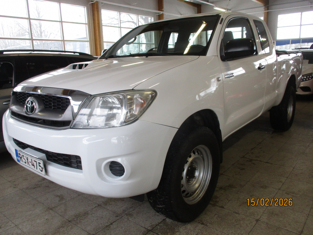 TOYOTA Hilux 2011